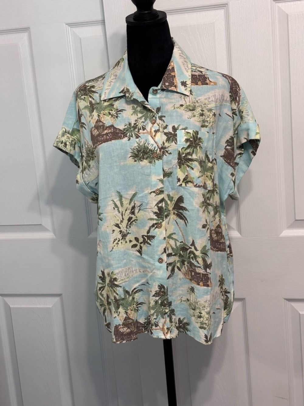 Casa Cabana Women's Blue Green Tropical Palm Button-Up Short Sleeve Shirt M